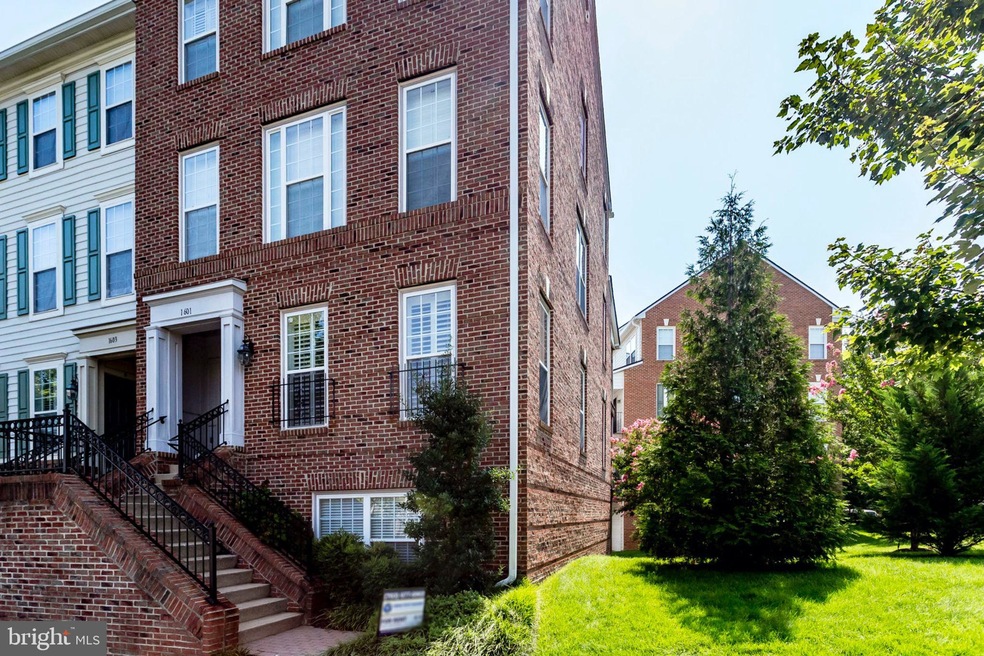 1601 A Potomac Greens Dr, Alexandria, VA 22314 - photo 1