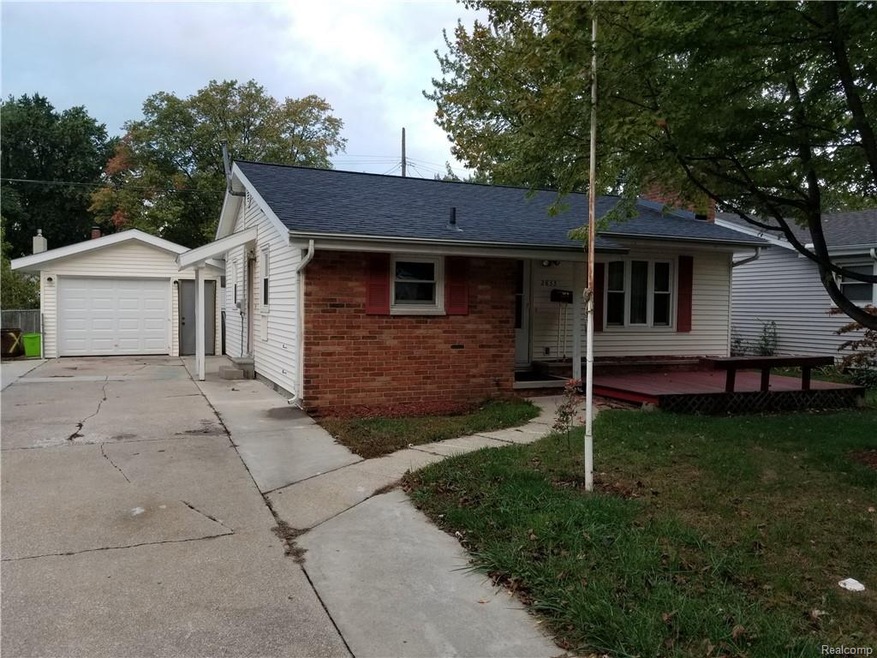 SPOTLESS 2 BEDROOM RANCH ON THE NORTHEND