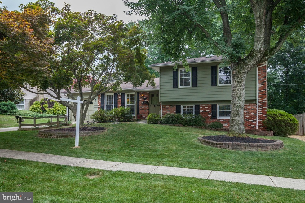 4504 Bestor Dr, Rockville, MD 20853 - photo 1