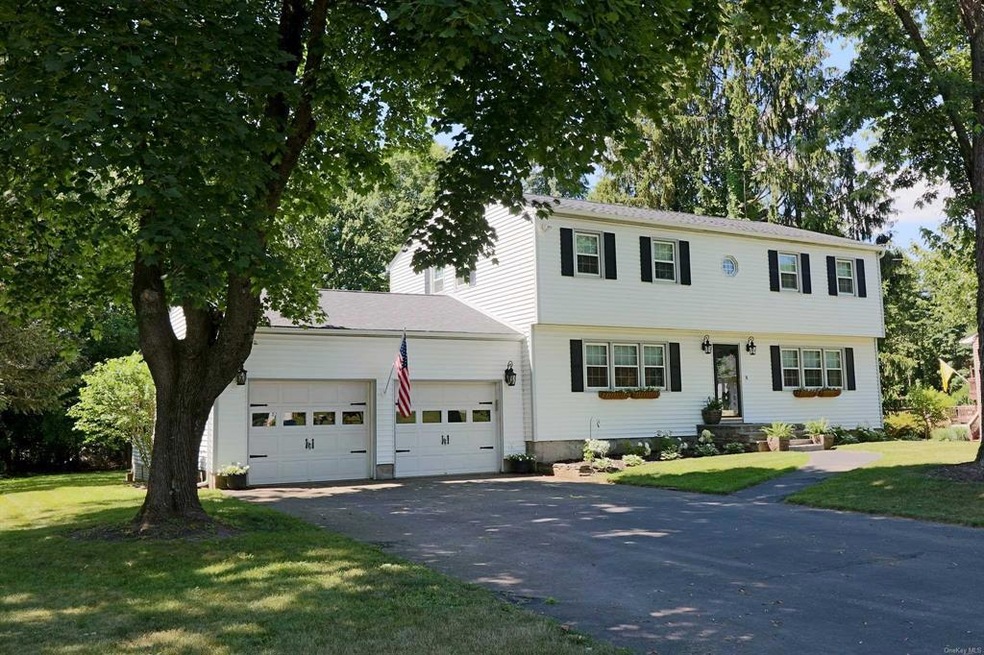 13 Cedar Dr, Red Hook, NY 12571 - photo 1