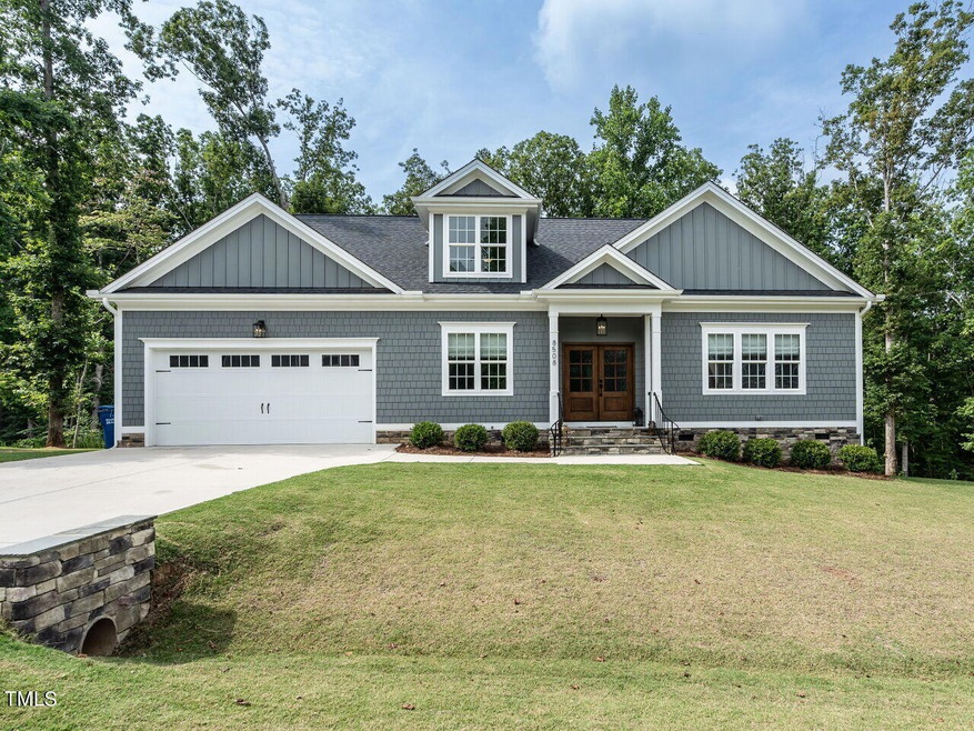 001-1280x960-8508-hurst-drive