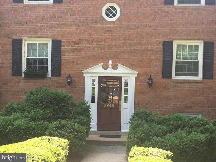 3846 Lyndhurst Dr unit 203, Fairfax, VA 22031 - photo 1