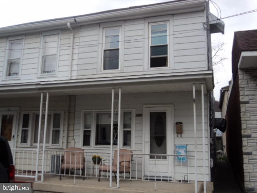 120 S Front St, Saint Clair, PA 17970 - photo 1