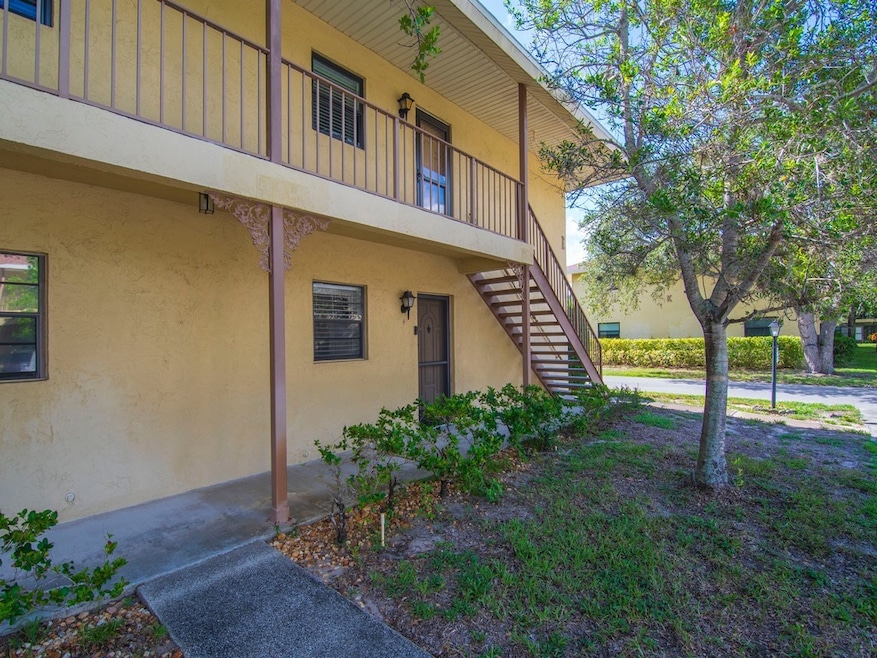 400 18th St unit 4, Vero Beach, FL 32960 - photo 1