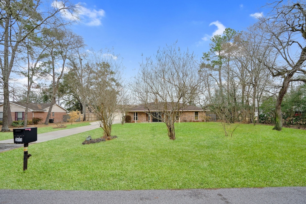 2411 Greenglade Ln, Spring, TX 77386 - photo 1