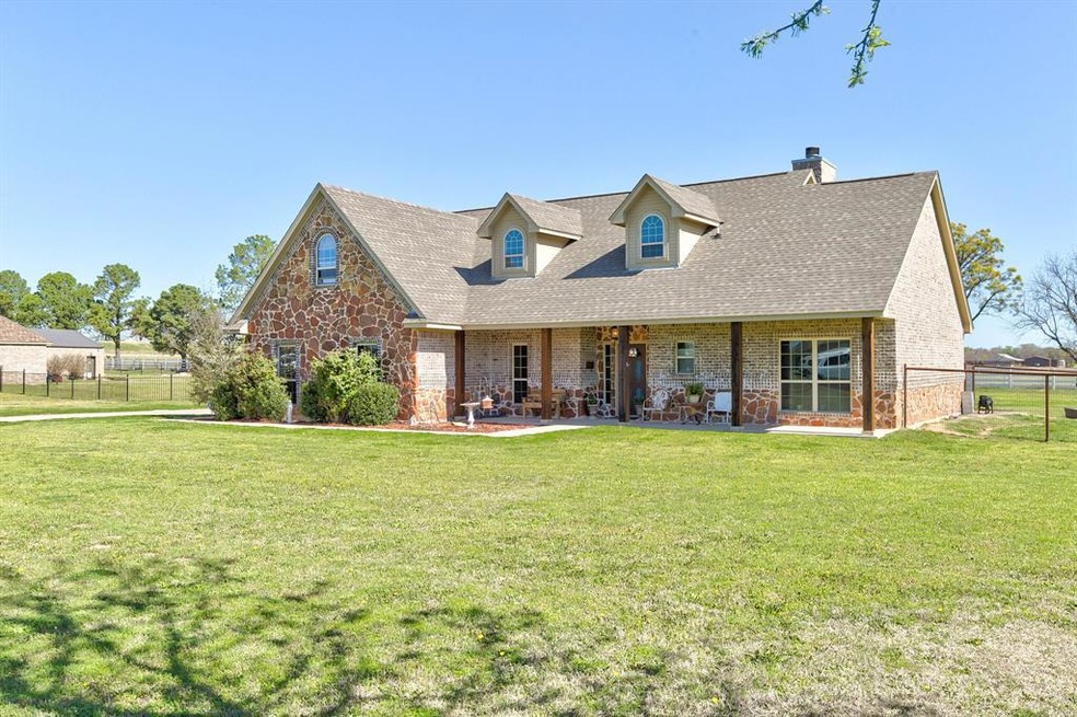 100 Eagles Crest Ln, Weatherford, TX 76087 - photo 1