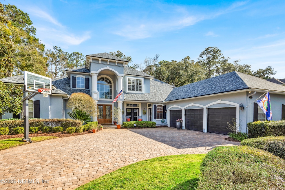 532 Honey Locust Ln