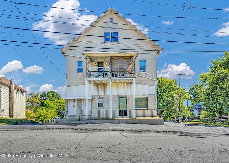 864 S Main St unit 2, Old Forge, PA 18518 - photo 1