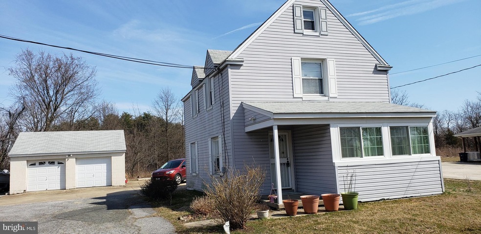 2112 Scott Key Dr, District Heights, MD 20747 - photo 1