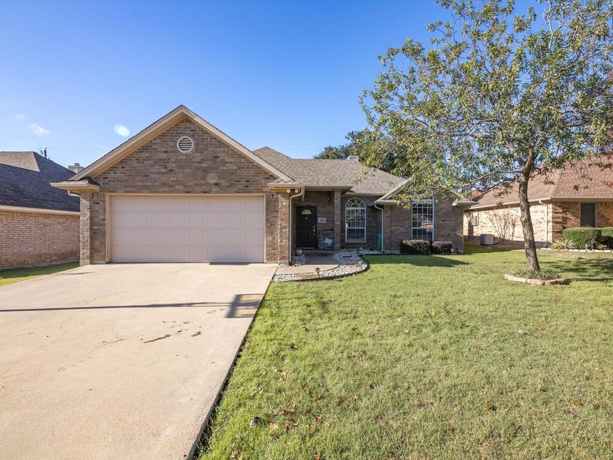 Front view of property.