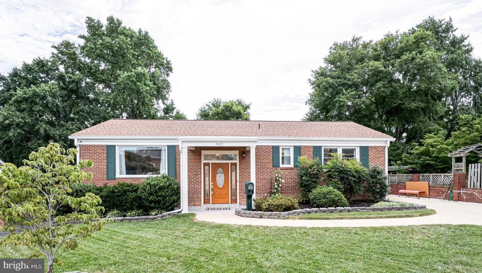 6623 Hulvey Terrace, Alexandria, VA 22306 - photo 1