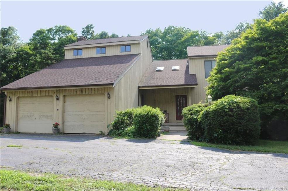 Spacious Contemporary Colonial in desirable Hillan