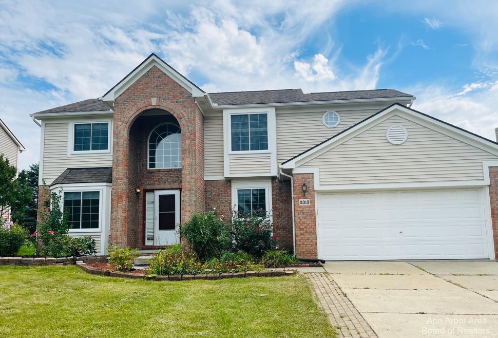 2313 Moss Rose Ct unit 2, Ann Arbor, MI 48103 - photo 1