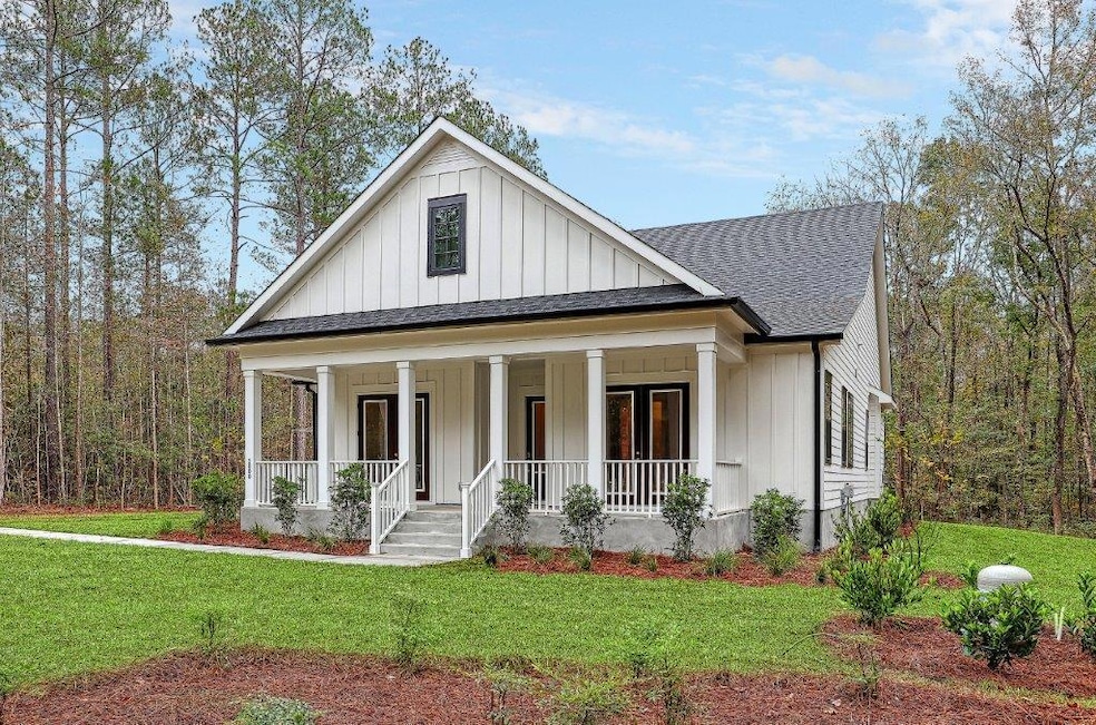 Edisto Exterior