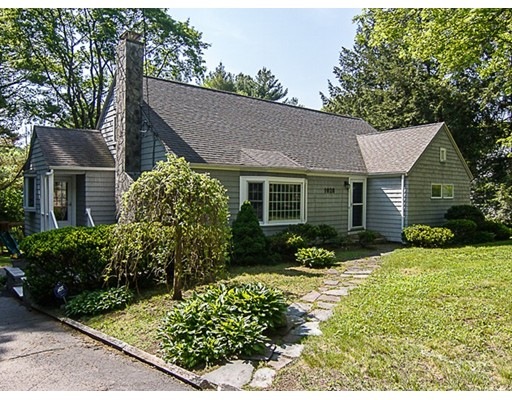 1028 High St, Westwood, MA 02090 - photo 1