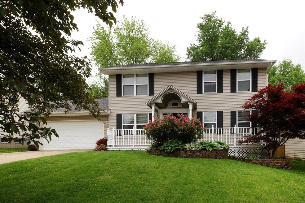 Welcome to 1130 Claycrest Circle! Move-in ready pe