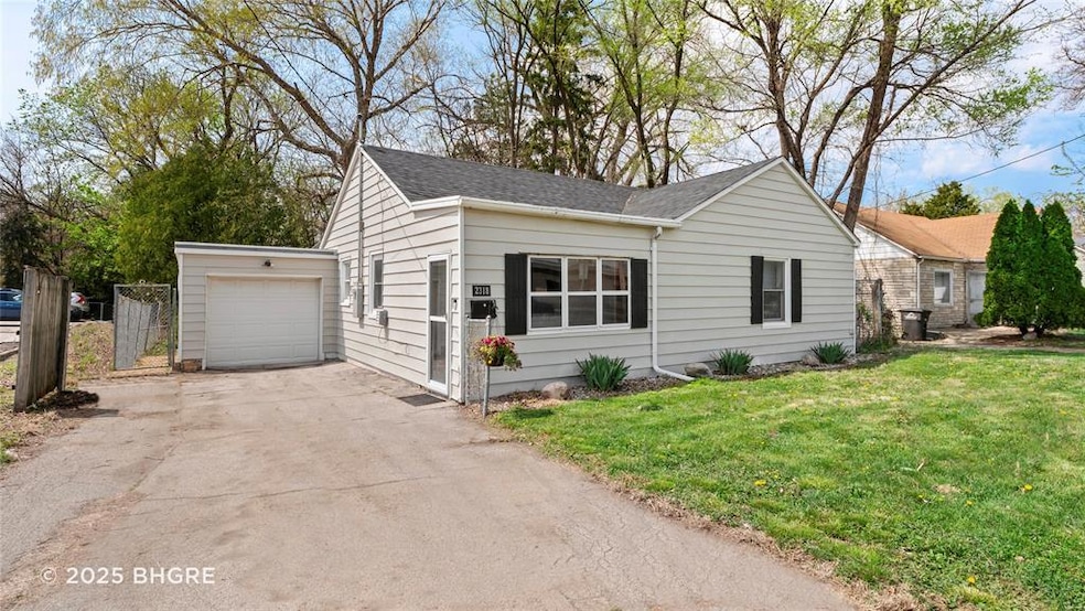 For Sale $215,000 • Co-Listing Agent