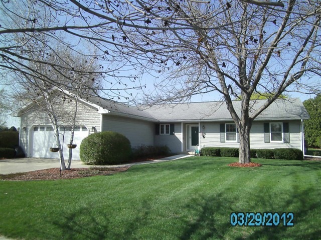 435 Karl Ave, Belleville, WI 53508 - photo 1