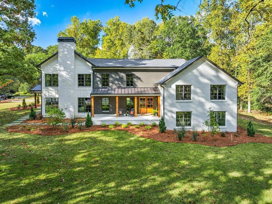 1470 Pleasant View Cir, Marietta, GA 30062 - photo 1