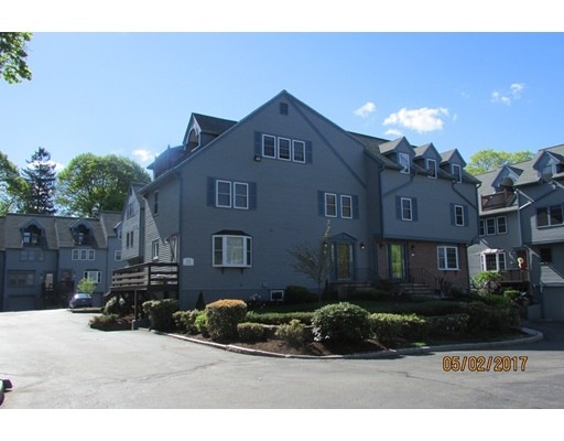 35 Merrymount Rd unit 3, Quincy, MA 02169 - photo 1