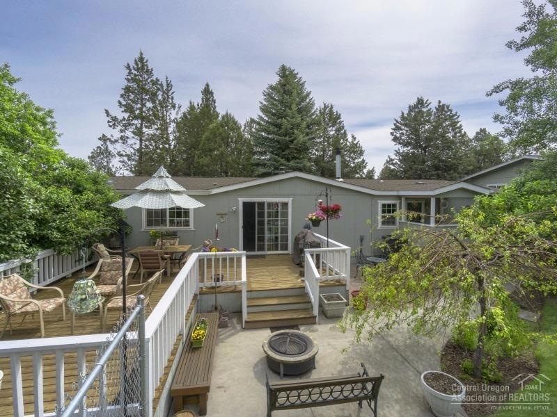 64847 Grande Loop, Bend, OR 97701 - photo 1