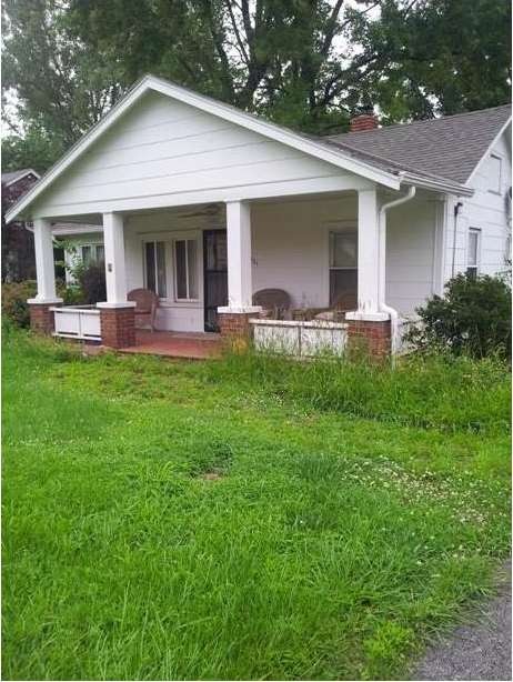 Front Porch w/ceiling fan