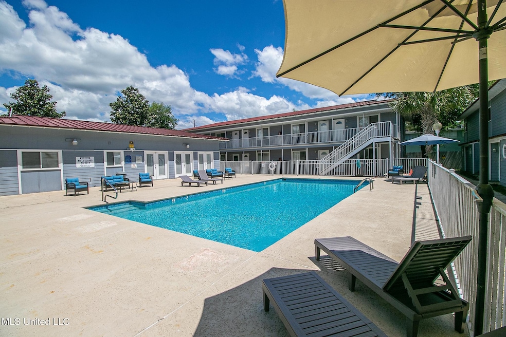 For Rent $1,800/month • Co-Listing Agent