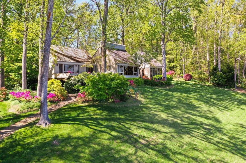 Sold $2,200,000 • Co-Listing Agent