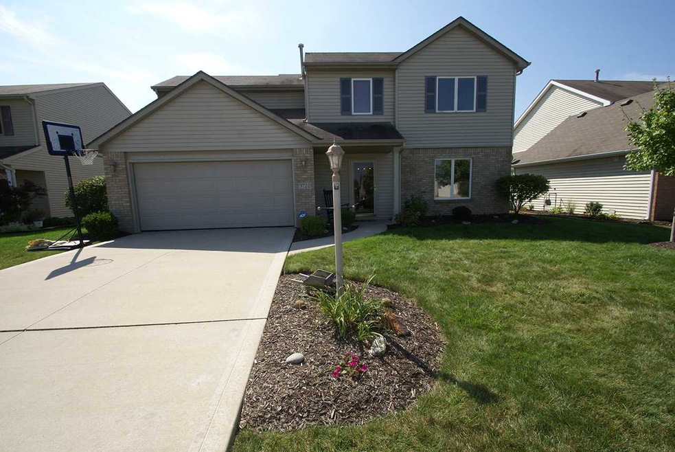 9722 Ballymore Dr, Fort Wayne, IN 46835 - photo 1