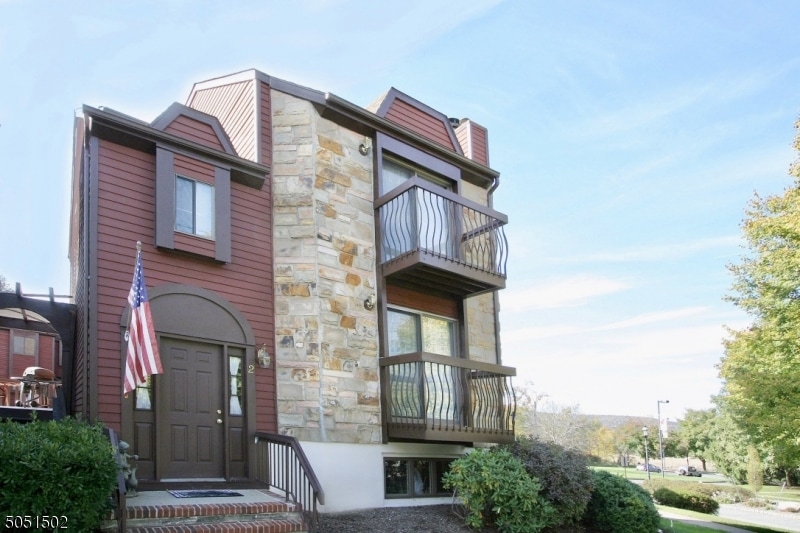 2 Trafalgar Ct, Hackettstown, NJ 07840 - photo 1