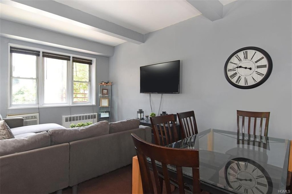 245 Rumsey Rd unit 2C, Yonkers, NY 10701 - photo 1