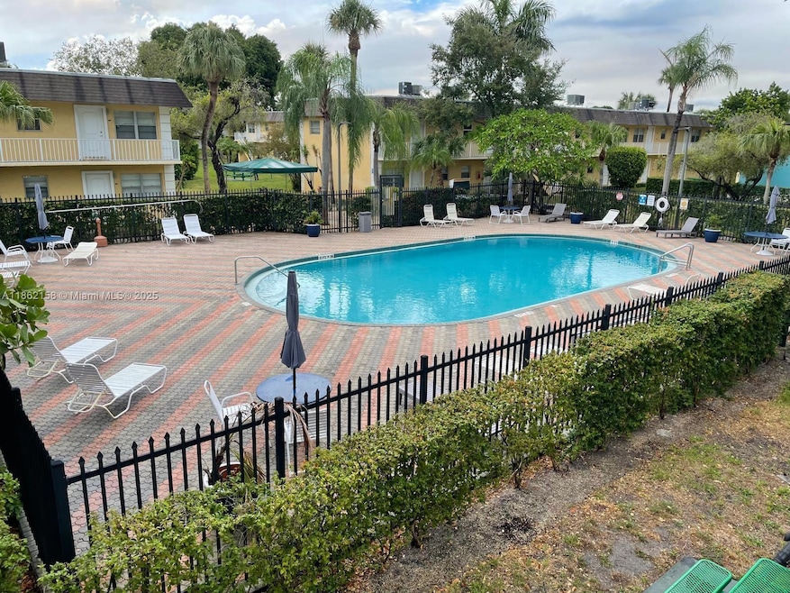 5162 NE 6th Ave unit 308, Fort Lauderdale, FL 33334 - photo 1