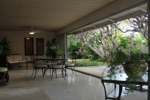 Indoor/outdoor living
