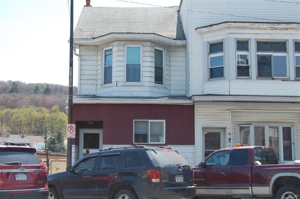 154 W Ridge St, Lansford, PA 18232 - photo 1