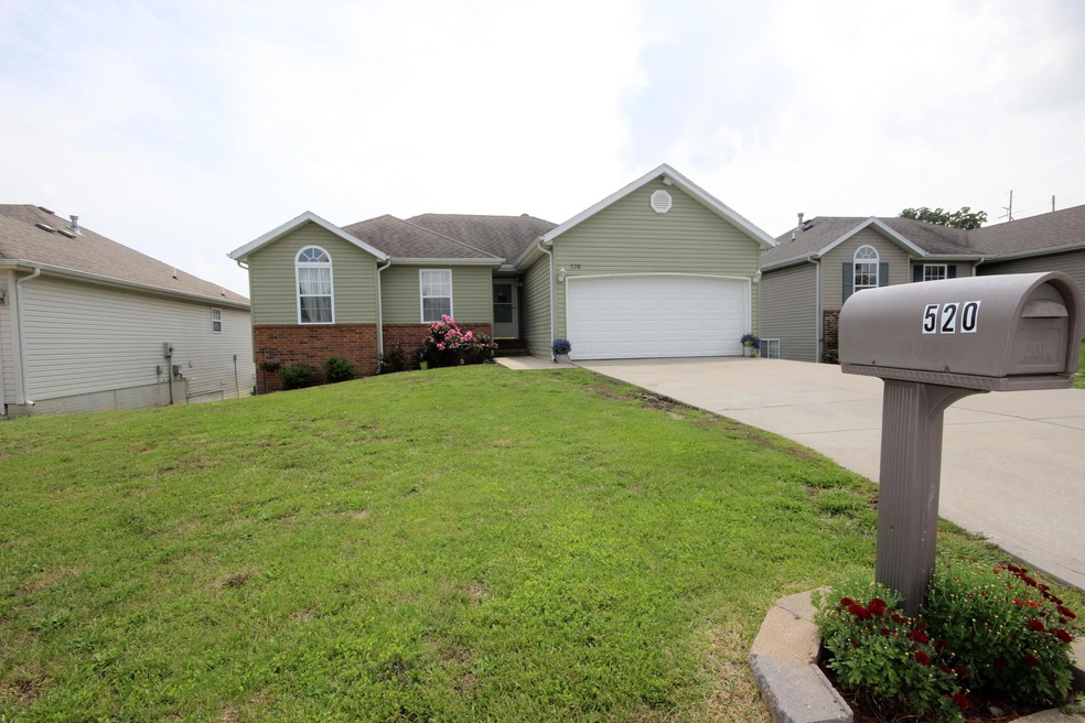 520 W Woodbine Rd, Nixa, MO 65714 - photo 1