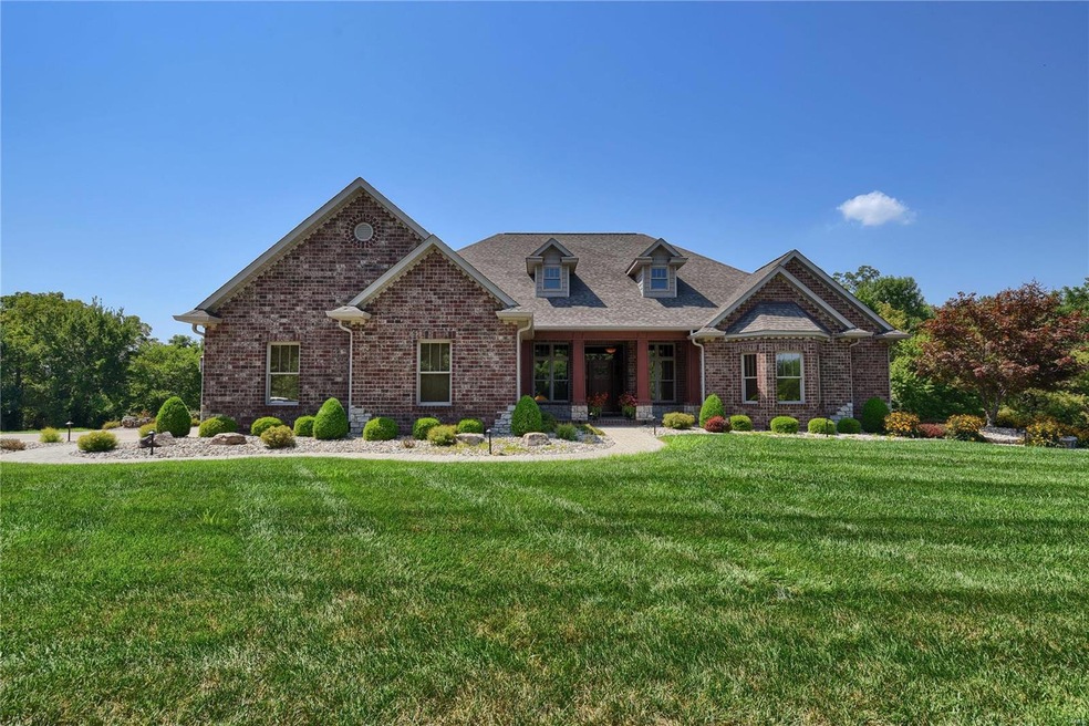 520 Willow Bend Ln, O Fallon, IL 62269 - photo 1