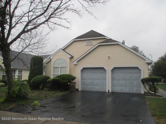 2425 Woodbine Ln, Toms River, NJ 08755 - photo 1