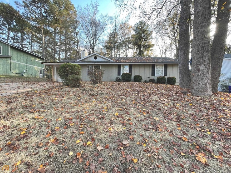Welcome to this affordable home close to EAV!