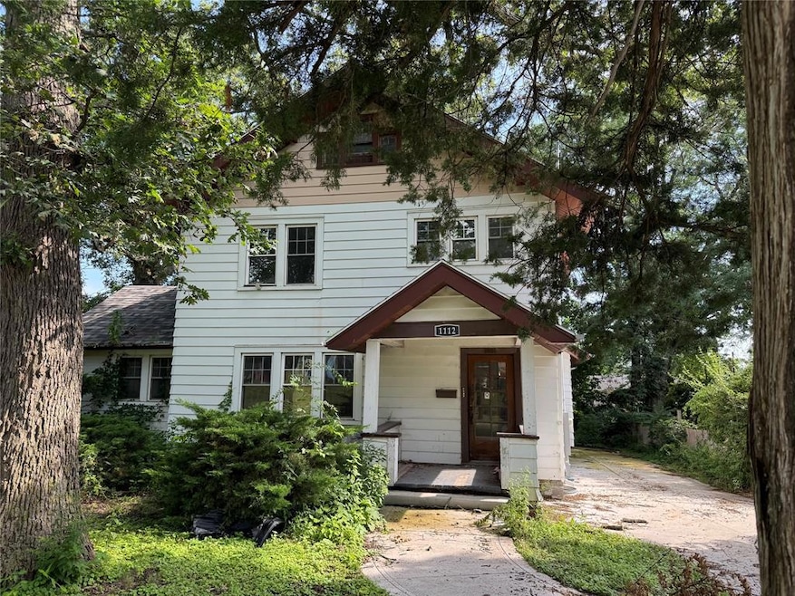 1112 Oak Park Ave, Des Moines, IA 50313 - photo 1