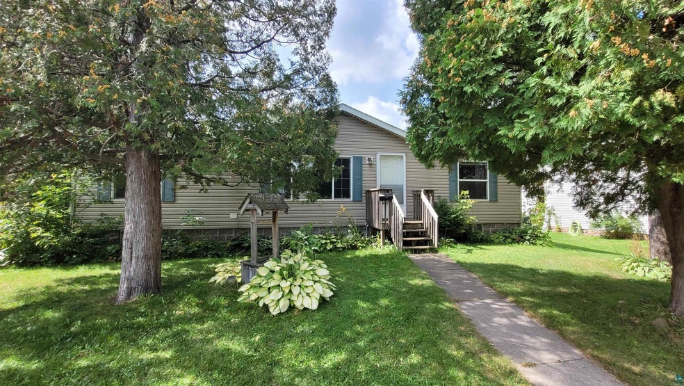 113 16th St, Cloquet, MN 55720 - photo 1