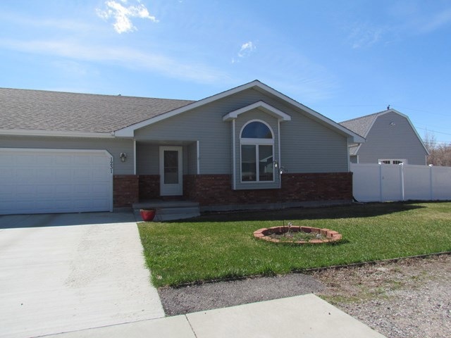 1231 Sage Brush St unit 114, Cody, WY 82414 - photo 1