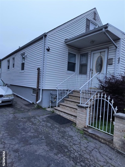 201 Hussa St, Linden, NJ 07036 - photo 1