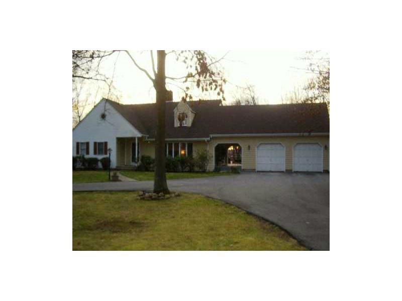 55 Charcalee Dr, Cranston, RI 02921 - photo 1