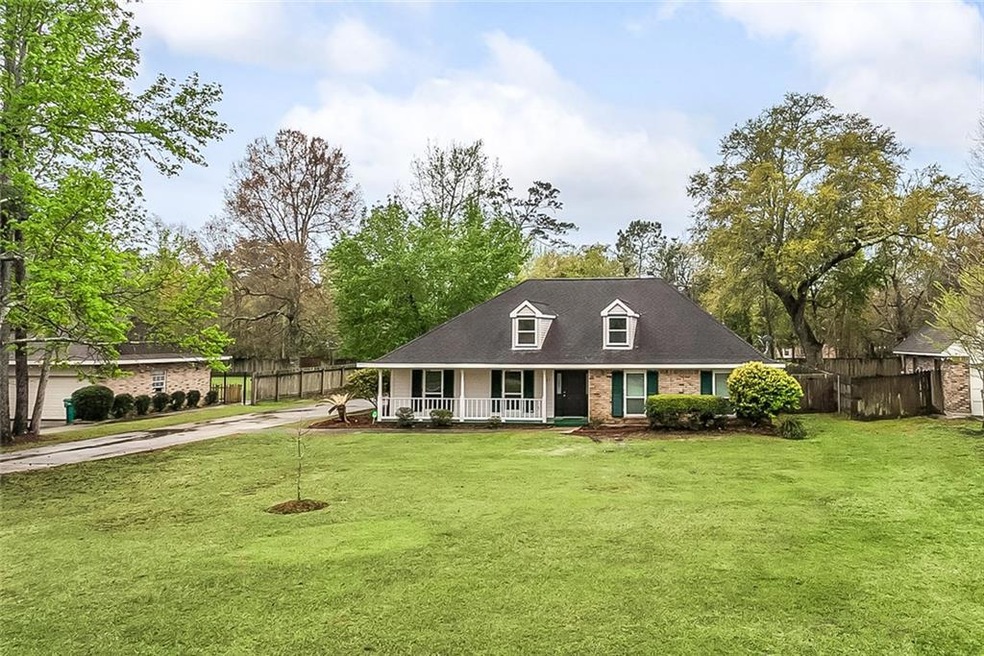 127 Golden Pheasant Dr, Slidell, LA 70461 - photo 1