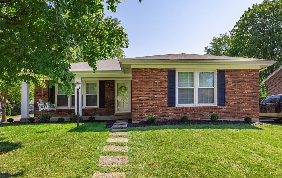 2307-Renown-Dr-09112020-001