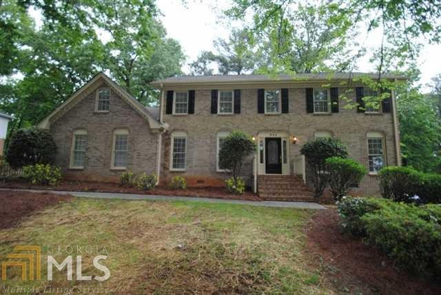 836 Glen Ridge Dr SW, Lilburn, GA 30047 - photo 1