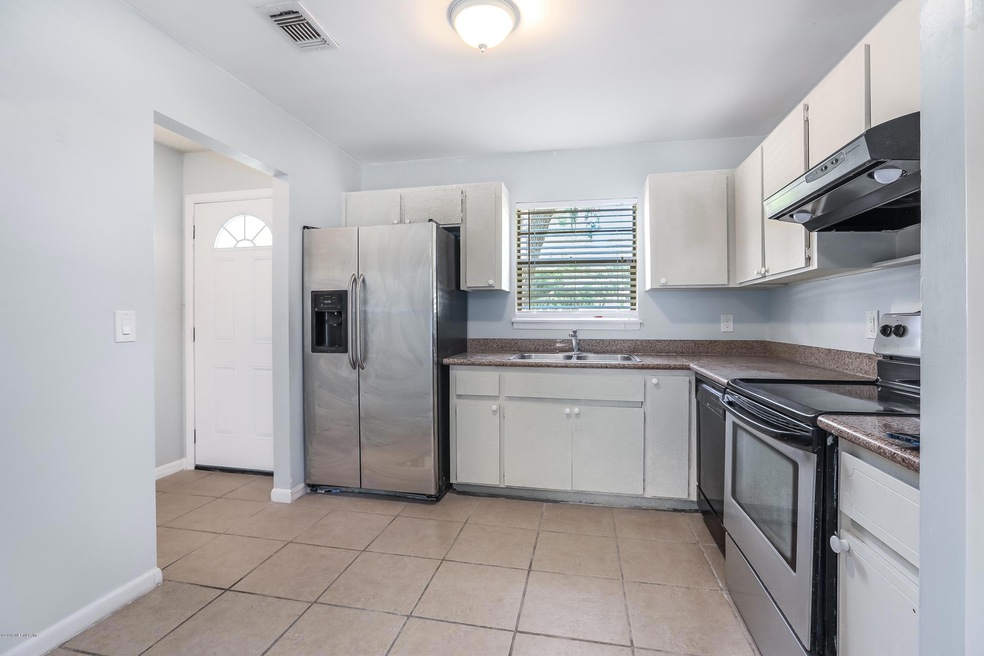004_Kitchen