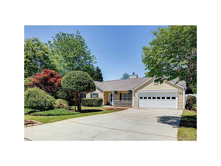 Exterior Front. Beautiful stepless Ranch Home with