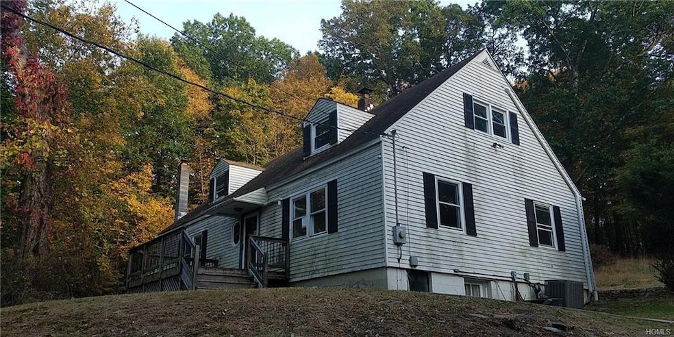 54 Willow Creek Rd, Washingtonville, NY 10992 - photo 1