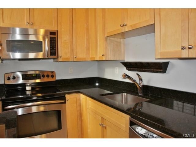 5 Elmcrest Terrace unit 2, Norwalk, CT 06850 - photo 1